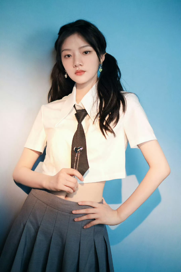 30岁大学生有免费的电视官方版_30岁大学生有免费的电视电脑版v.6.13.32_2265安卓网