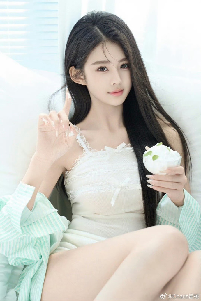 小旋风蜘蛛池效果图大全集视频播放