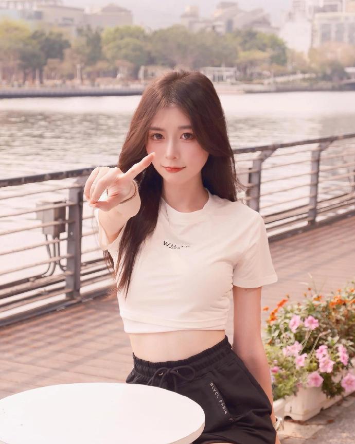 二人世界插曲30分钟高清免费观看