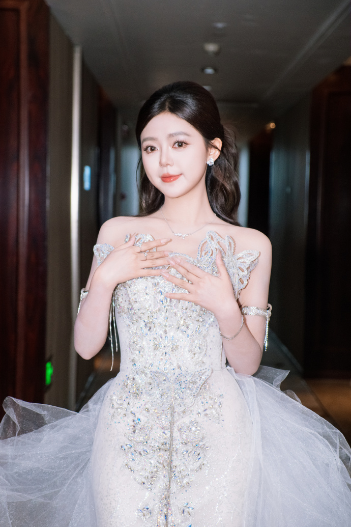 下面一抽一抽抽的抽搐症状_下面一抽一抽抽的抽搐症状最新ios版本N.14.53.25_唱吧