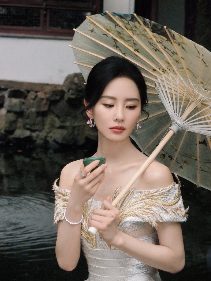 蜘蛛池怎么做手工视频大全教程图片