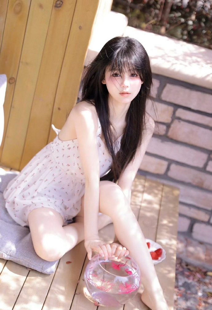 《地下偶像1-8集》动漫在线观看免费_《地下偶像1-8集》动漫在线观看免费最新版本N.15.46.18_2265安卓网