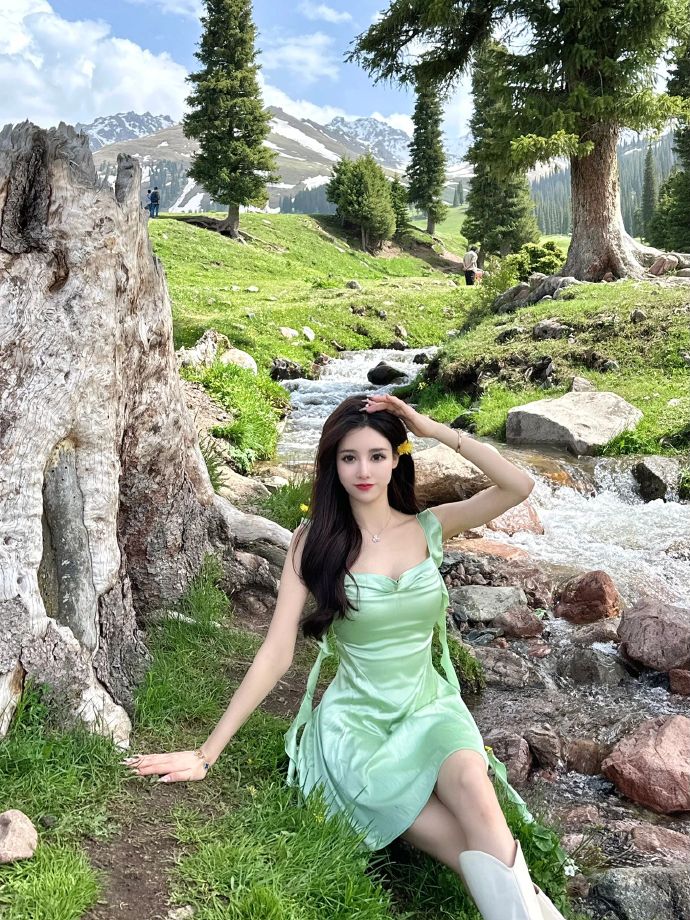 女生主动吃男生的巴雷特官方版_女生主动吃男生的巴雷特最新版v.5.01.93_2265安卓网