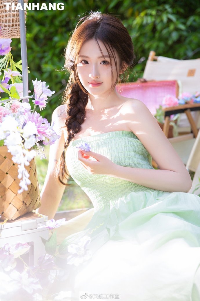 日本高清大片免费ppt官方版_日本高清大片免费ppt最新ios版本v.15.18.21_随心听