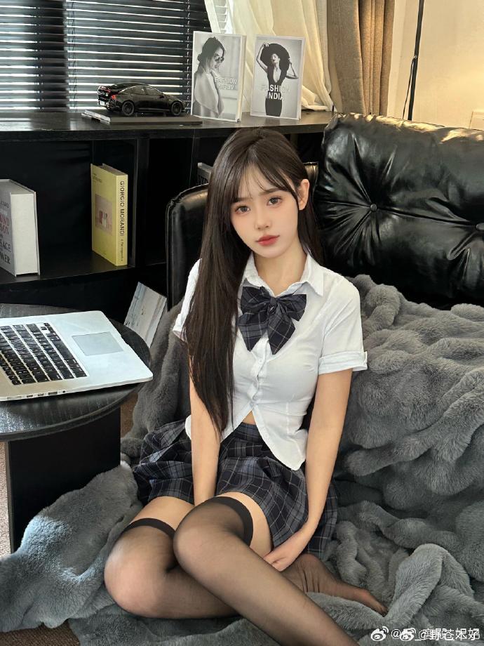 SEO外包第三方：优势与风险并存，选择需谨慎