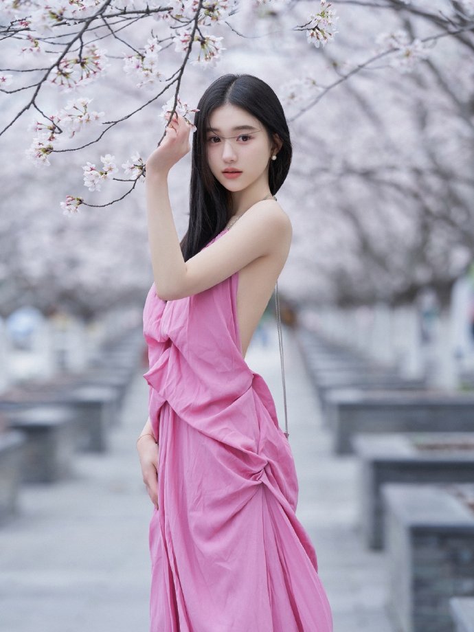 51暴击喵小吉足球少女绿茵场_51暴击喵小吉足球少女绿茵场最新版本N.23.54.71_太平洋汽车