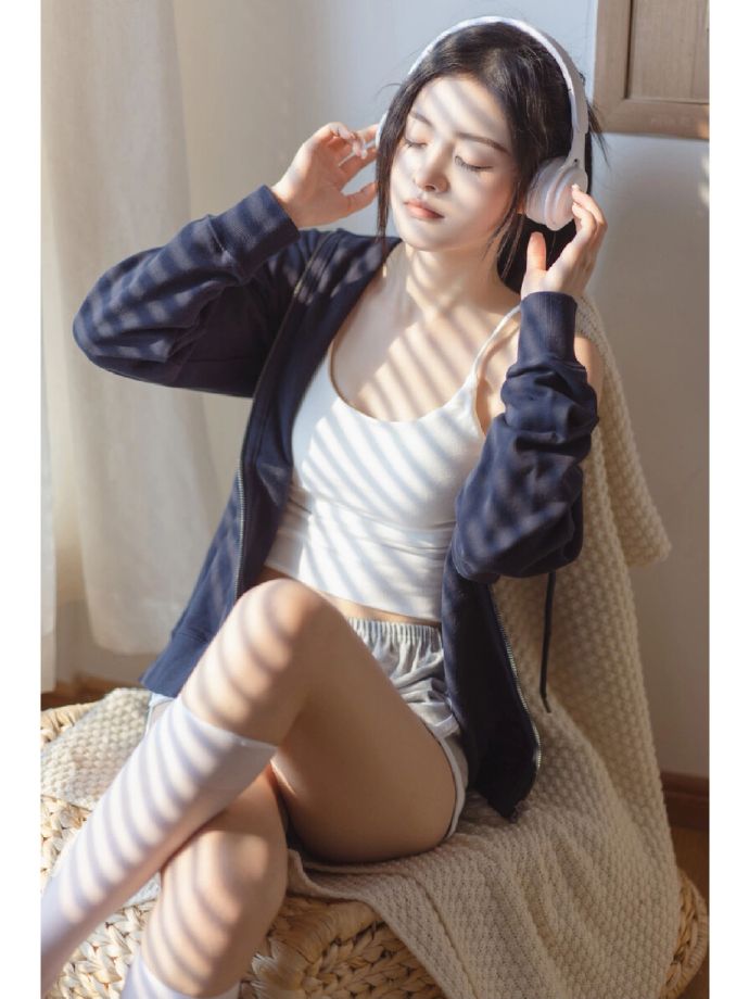 JMcomic.2.0.mic1.8.2_JMcomic.2.0.mic1.8.2ios版本N.12.76.68_天眼查