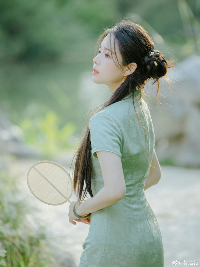 免费名片永久免费设置最新版本下载_免费名片永久免费设置最新版本下载最新安卓版N.23.78.83_新浪新闻