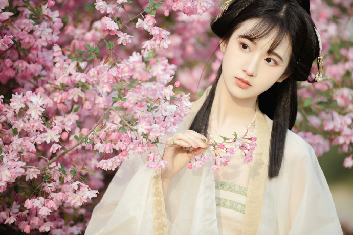 SEO优化：原创内容与转载内容的巧妙运用