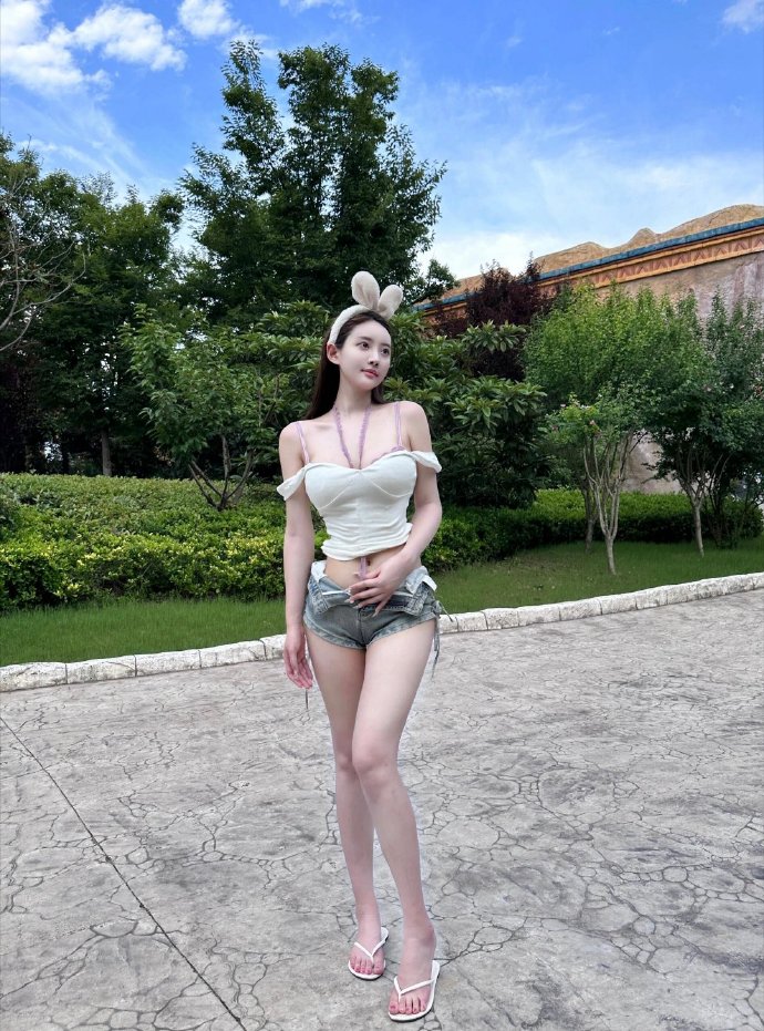 SEO优化：如何通过添加文字超链接提升网站排名